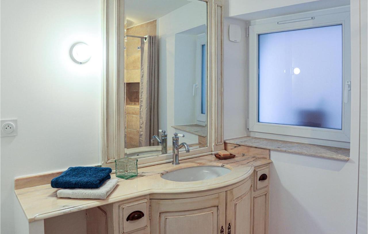 Gorgeous Apartment In Villes Sur Auzon With Wifi Exterior foto
