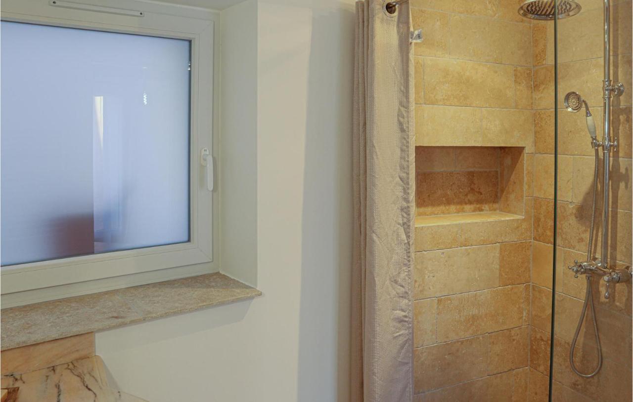 Gorgeous Apartment In Villes Sur Auzon With Wifi Exterior foto